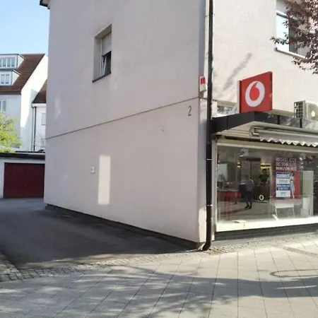 Nice And Comfortable, Centrally Located